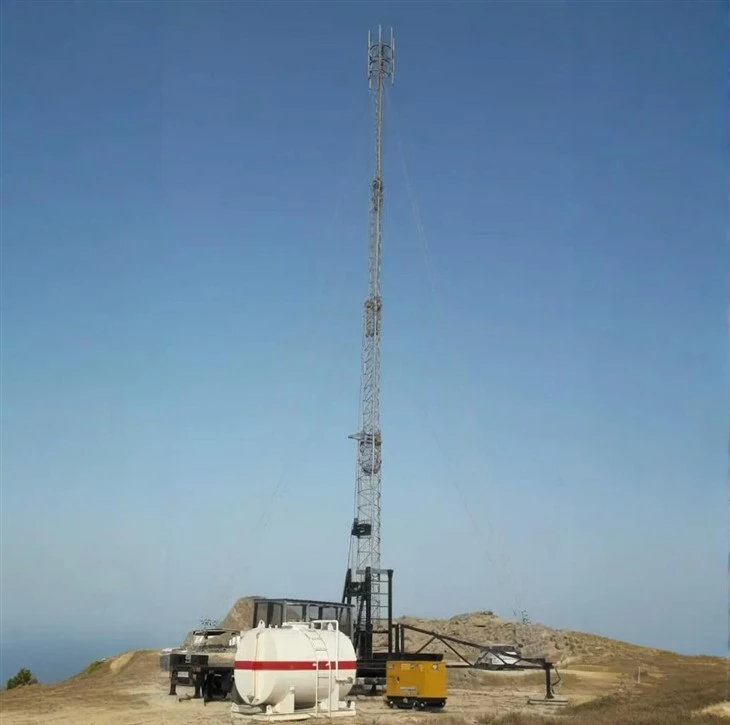 info-1-1 100ft Cell On Wheels (COW)